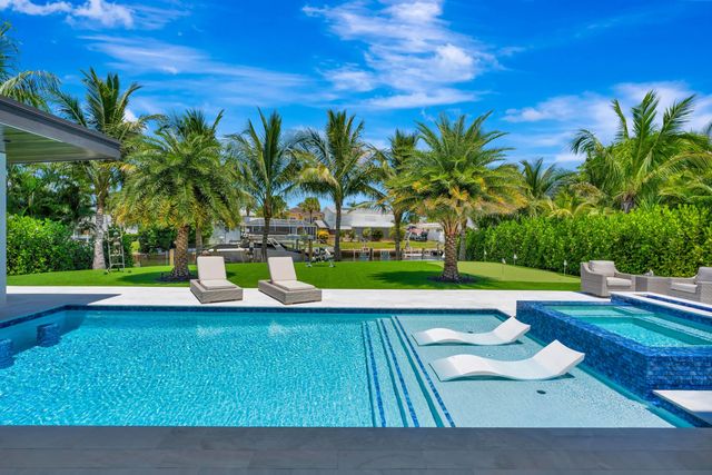 3 of 99 - 715 Ibis Way, North Palm Beach, FL
