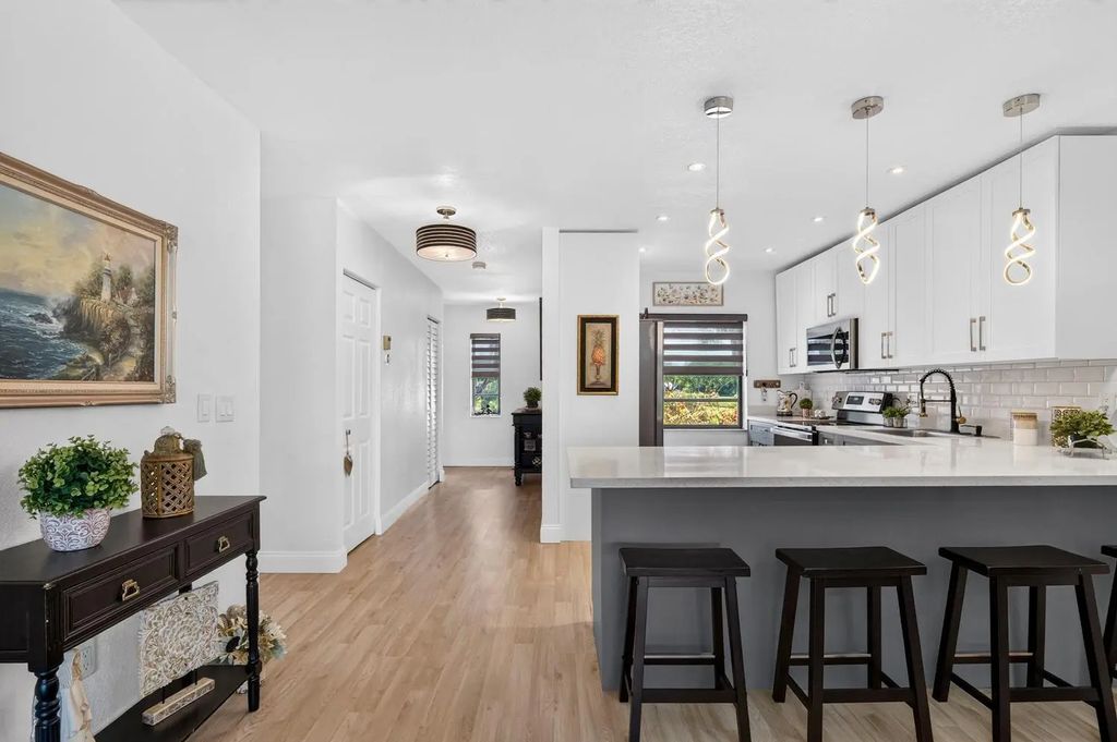 8425 Casa Del Lago #h, Boca Raton