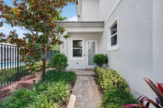 5 of 63 - 6994 Pines Circle, Coconut Creek, FL