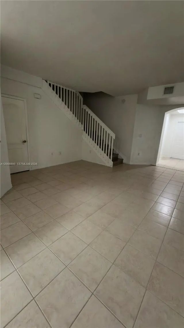 3 of 10 - 8986 W Flagler Street #6, Miami, FL