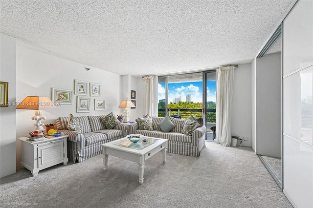 3 of 23 - 3400 Ne 192nd Street #412, Aventura, FL