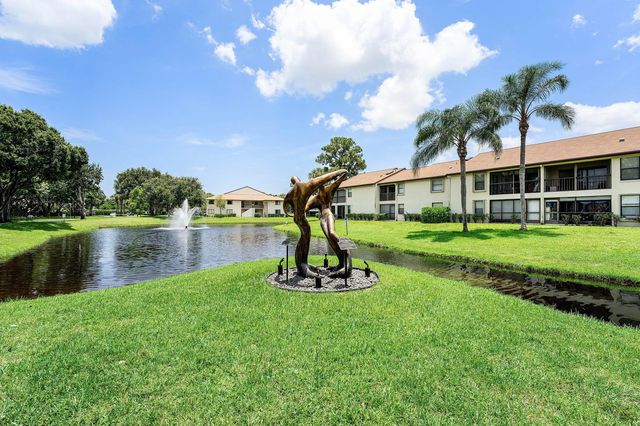 3349 Lucerne Park Drive, Greenacres