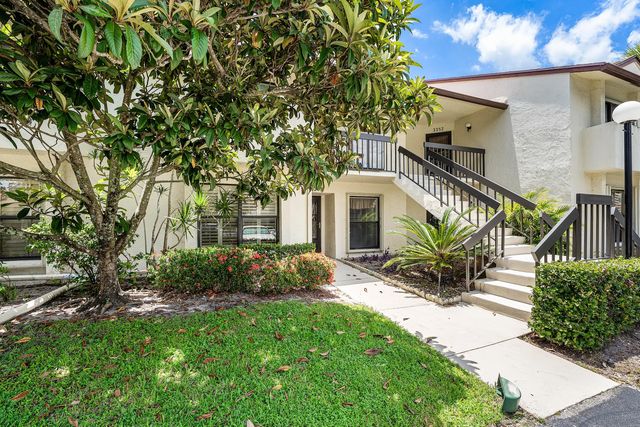 3 of 24 - 3349 Lucerne Park Drive, Greenacres, FL