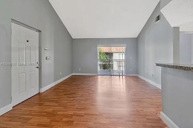 5 of 24 - 18830 Nw 57th Avenue #304, Hialeah, FL
