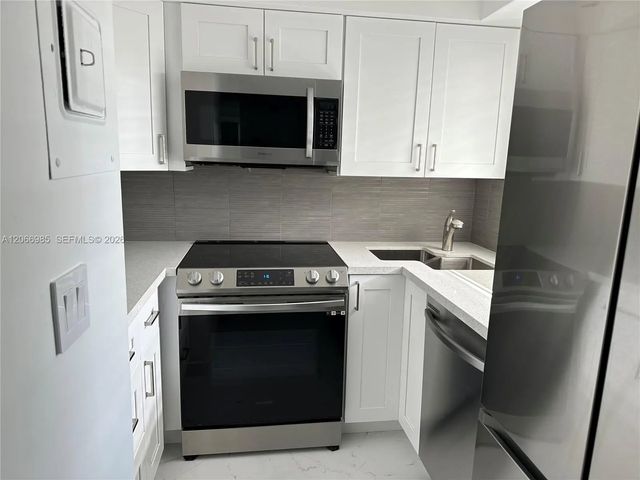 3 of 14 - 1333 E Hallandale Beach Boulevard #423, Hallandale Beach, FL