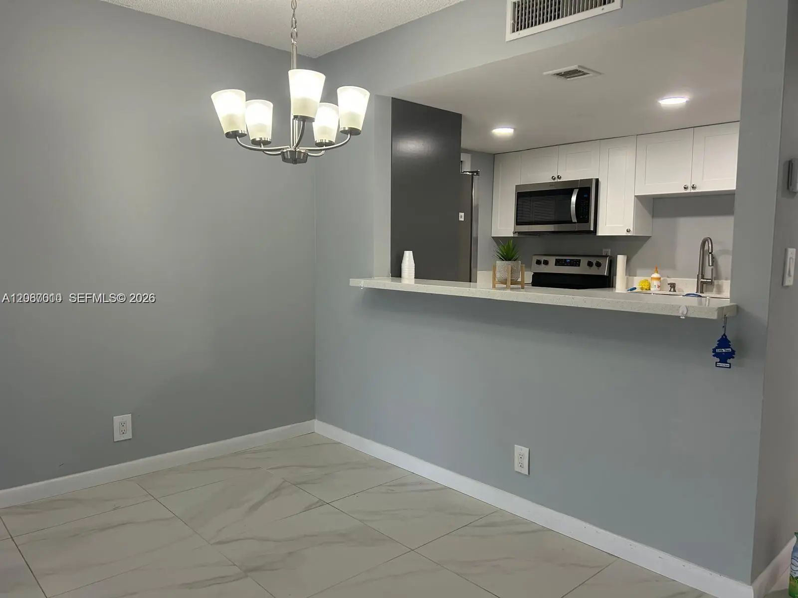 Photo of Listing #A12067010