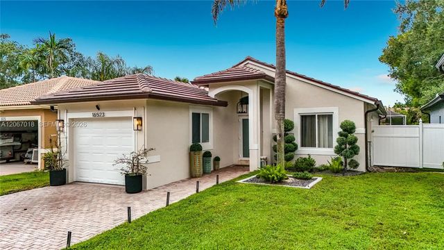 16523 Sapphire Street, Weston