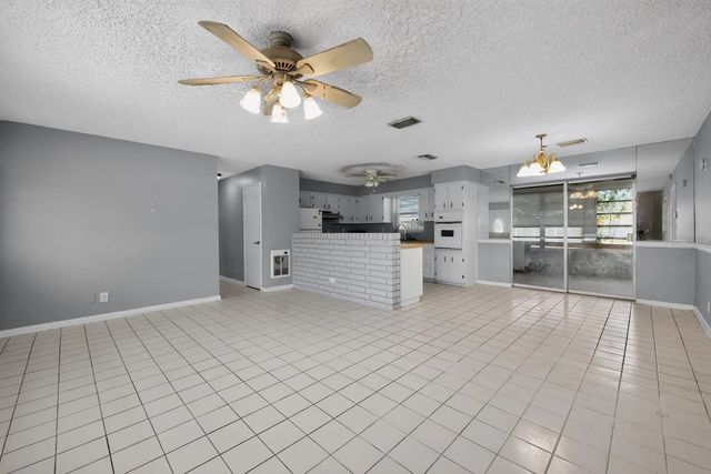 4 of 38 - 414 Foresteria Drive, Lake Park, FL