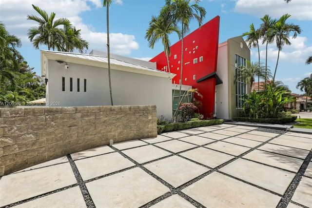 4 of 59 - 16581 Nw 84th Avenue, Miami Lakes, FL