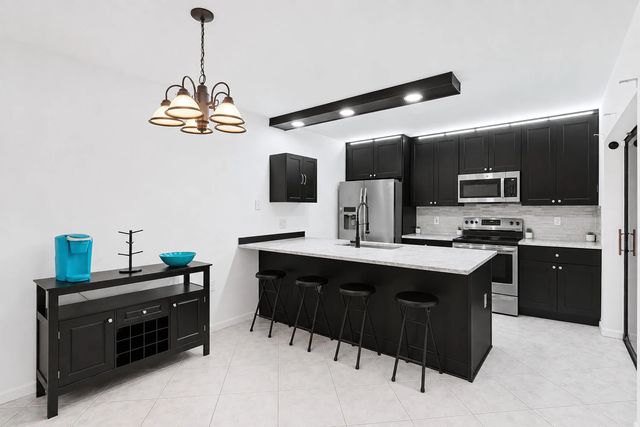 5 of 34 - 6409 64th Way, West Palm Beach, FL