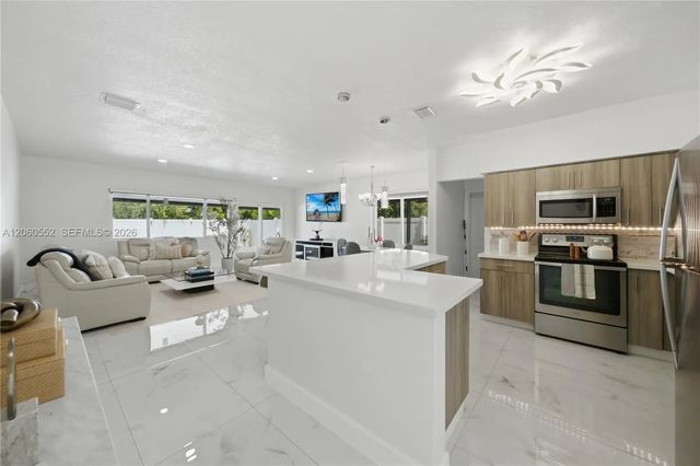 5 of 43 - 18120 Nw 16th Avenue, Miami Gardens, FL