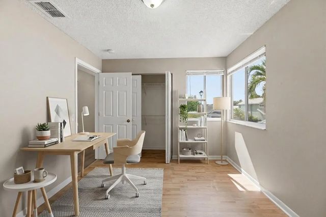 4 of 40 - 2716 Arrowwood Court, Davie, FL