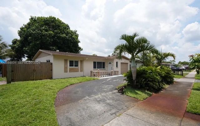 2 of 18 - 7304 Mckinley Street, Hollywood, FL