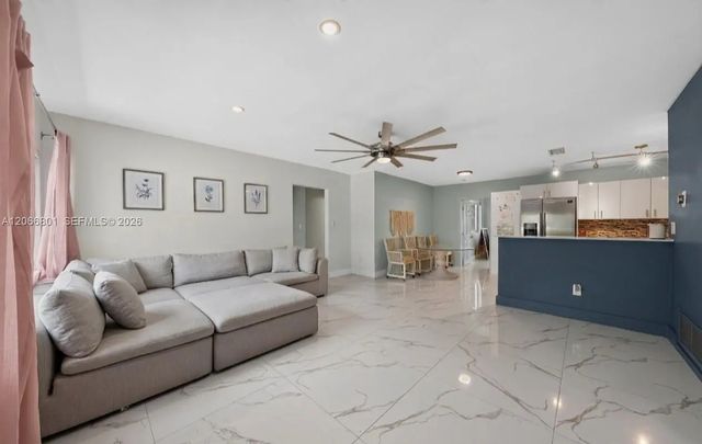 3 of 18 - 7304 Mckinley Street, Hollywood, FL