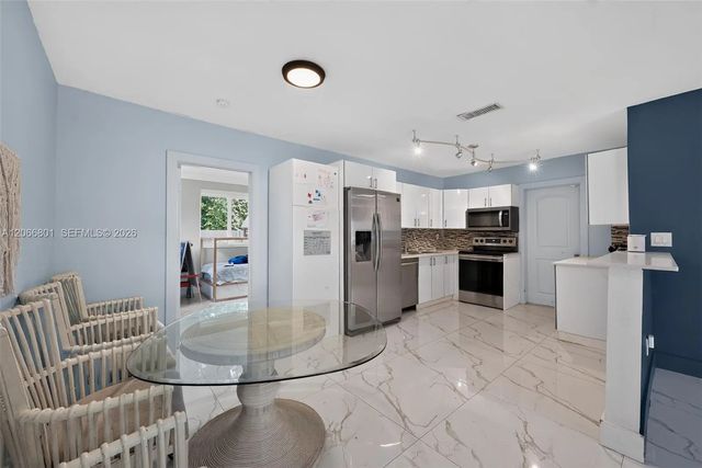 5 of 18 - 7304 Mckinley Street, Hollywood, FL