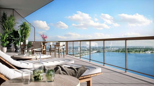 5 of 16 - 550 S Australian Avenue #1208, West Palm Beach, FL