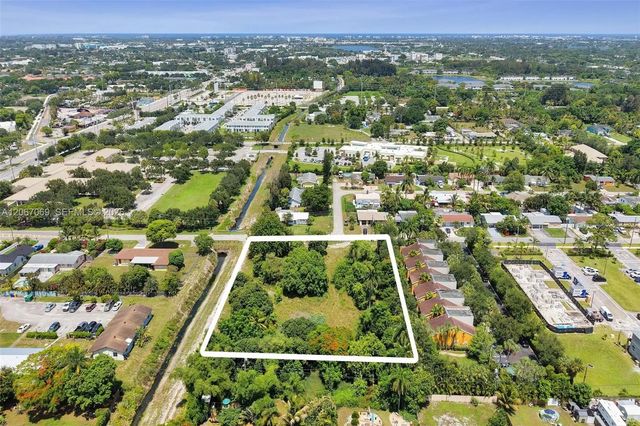 2 of 6 - 4137 Gulfstream Road, Lake Worth, FL