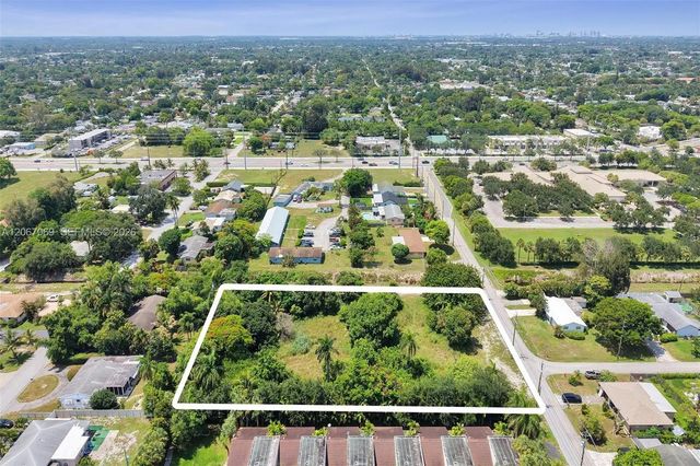 4 of 6 - 4137 Gulfstream Road, Lake Worth, FL