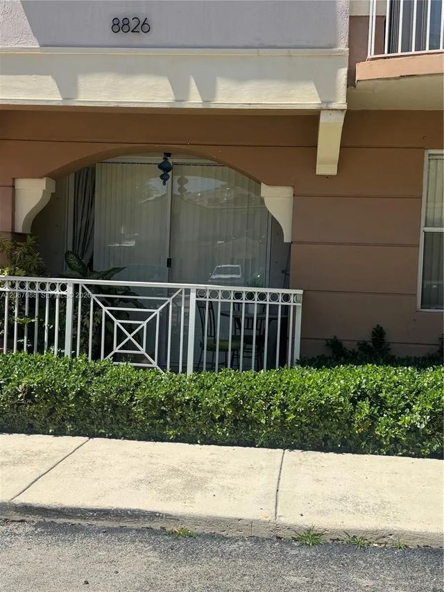 8826 W Flagler Street #115, Miami