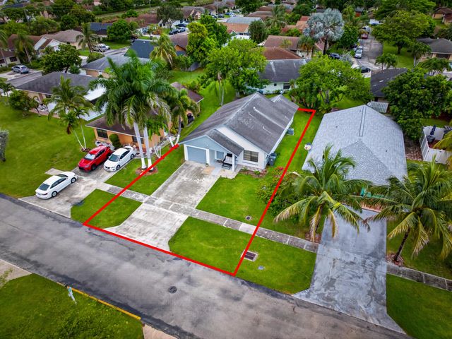 1442 Summit Run Circle, West Palm Beach