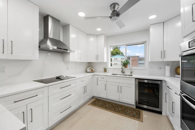 2 of 29 - 1040 Crystal Lake Drive #4, Deerfield Beach, FL