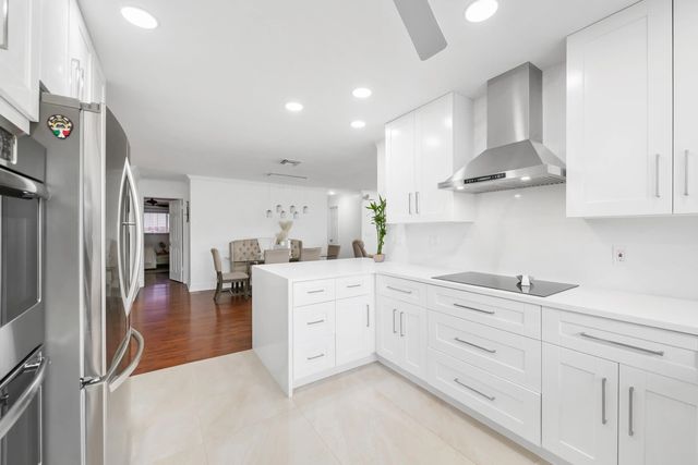 4 of 29 - 1040 Crystal Lake Drive #4, Deerfield Beach, FL