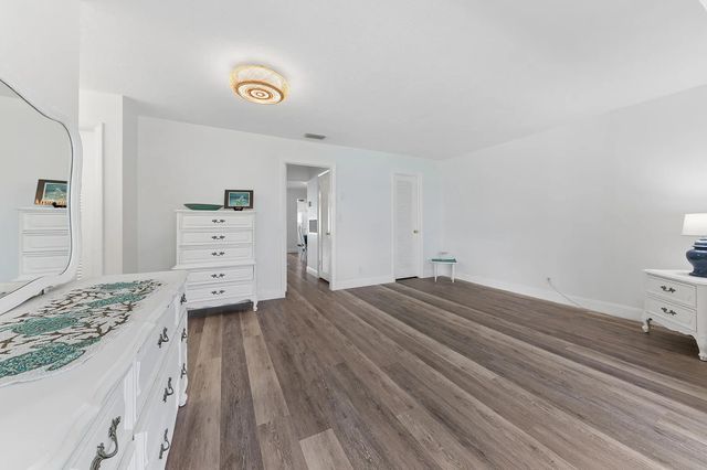 4 of 29 - 255 High Point Court #c, Boynton Beach, FL