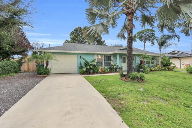 2 of 31 - 226 Se Walsh Terrace, Port St. Lucie, FL
