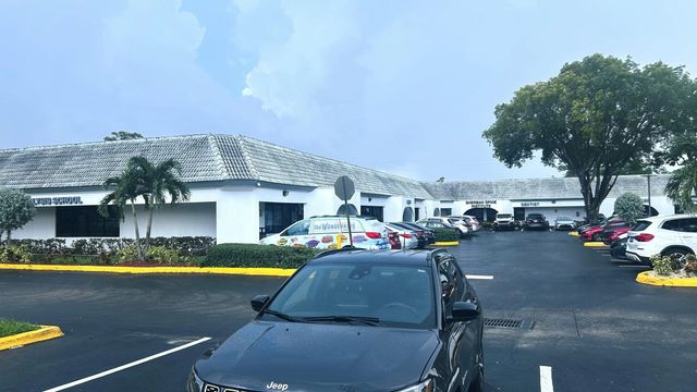 4 of 38 - 7100 W Commercial Boulevard #109, Lauderhill, FL