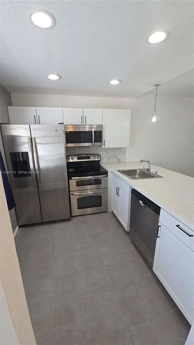 3 of 37 - 3511 Inverrary Drive #205, Lauderhill, FL