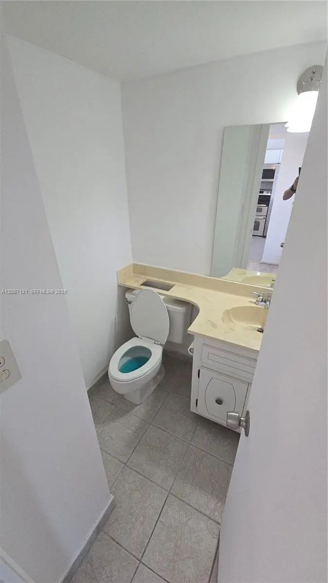 4 of 37 - 3511 Inverrary Drive #205, Lauderhill, FL