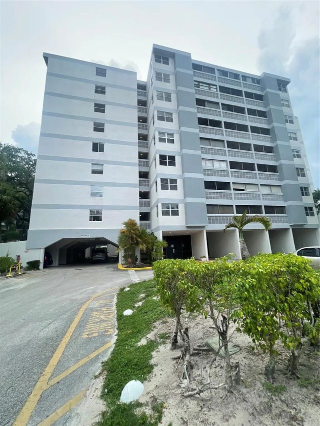 3301 Spanish Moss Terrace #610, Lauderhill