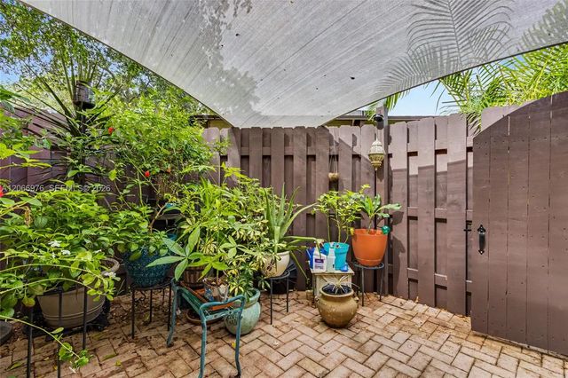 3 of 43 - 139 Essex Road #4-28, Hollywood, FL