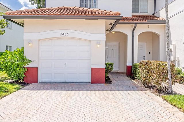 3 of 11 - 3680 Nw 29th Court, Lauderdale Lakes, FL