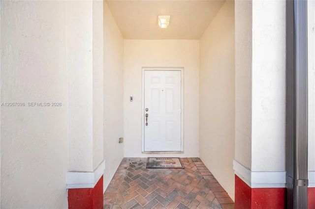 4 of 11 - 3680 Nw 29th Court, Lauderdale Lakes, FL