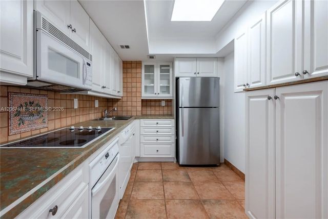 5 of 44 - 3180 S Ocean Drive #310, Hallandale Beach, FL