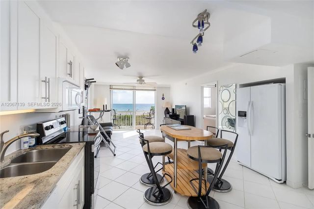 4 of 30 - 401 Ocean Drive #316, Miami Beach, FL