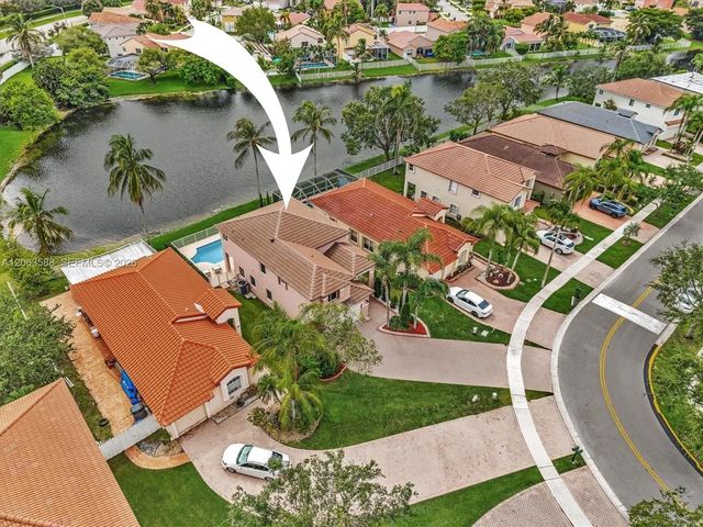 1385 Nw 192nd Terrace, Pembroke Pines