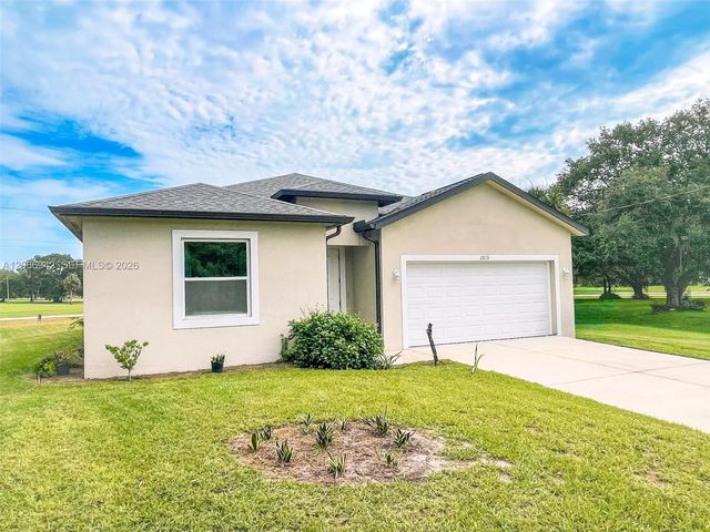 4 of 61 - 2013 Odessa Circle, LaBelle, FL