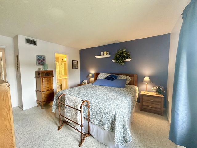 4 of 42 - 132 Lake Pine Circle #b-2, Greenacres, FL