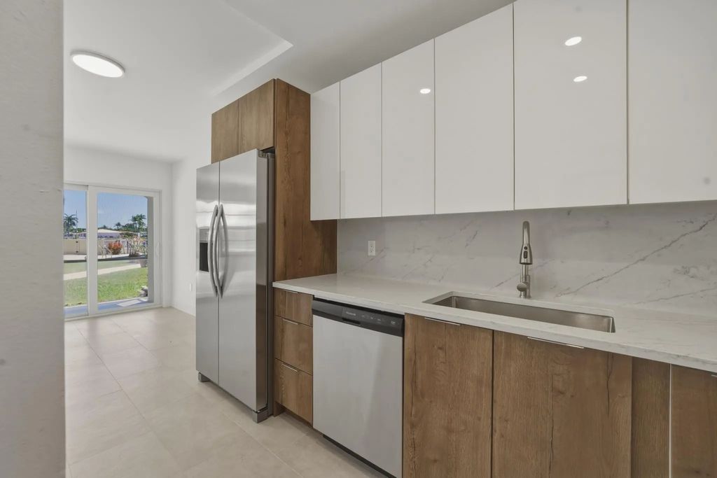 700 Pine Drive #105, Pompano Beach