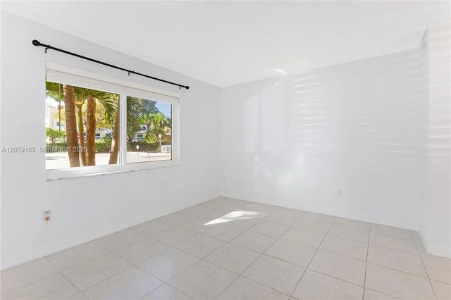3 of 24 - 7705 Camino Real #101, Miami, FL