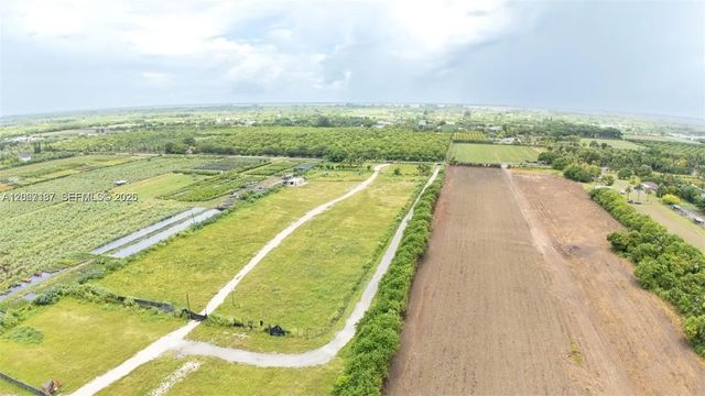 5 of 6 - 14287 Sw 192nd Avenue, Miami, FL