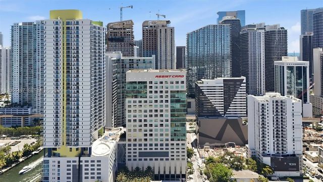 4 of 37 - 175 Sw 7th Street #1614, Miami, FL