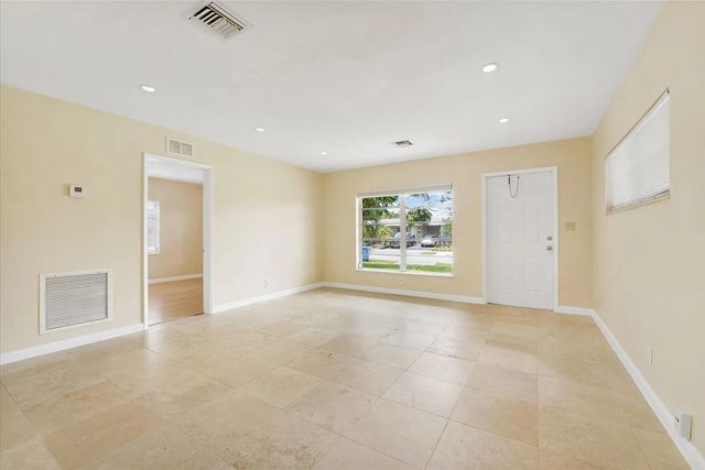 4 of 24 - 5432 Ne 4th Terrace, Oakland Park, FL