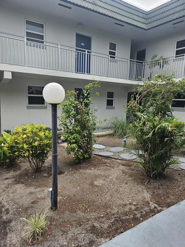 3 of 20 - 1001 Se 16th Street #9, Fort Lauderdale, FL