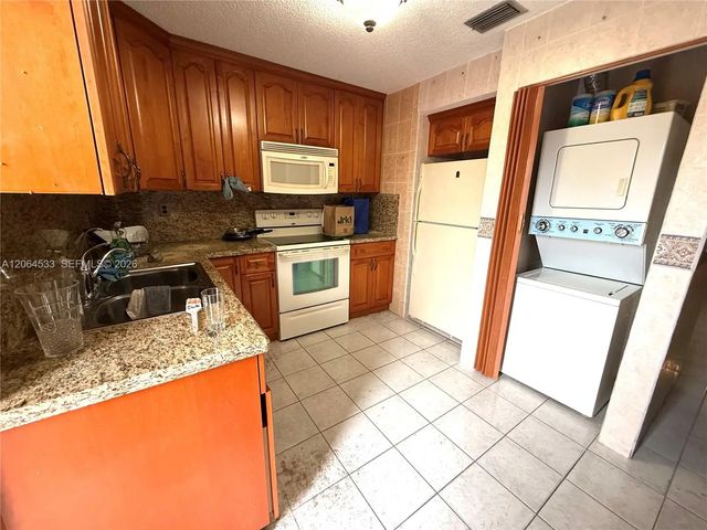 2 of 23 - 199 Sw 12th Avenue #301c, Miami, FL