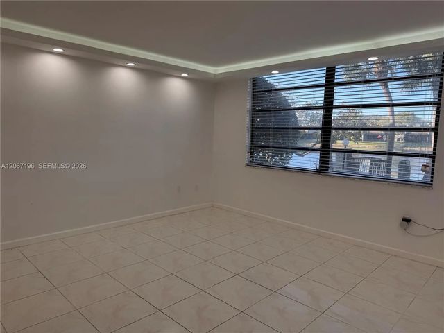 5 of 57 - 1101 Colony Point Circle #102, Pembroke Pines, FL