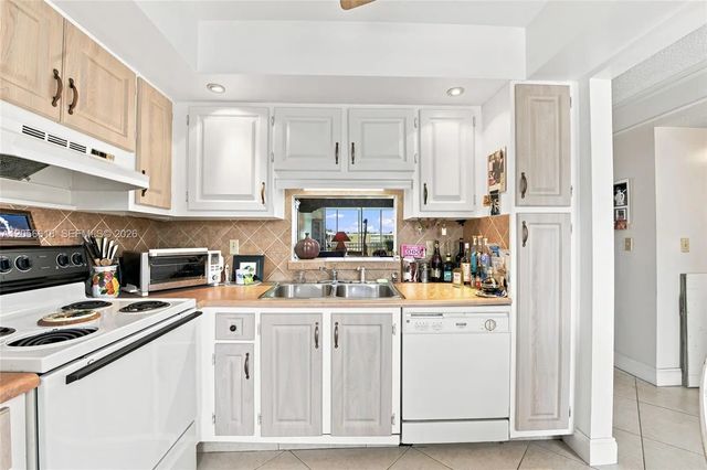 3 of 32 - 1025 Se 2nd Avenue #406, Dania Beach, FL