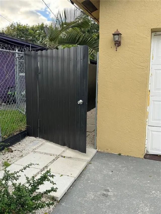 3 of 30 - 1136 Nw 5th Court, Fort Lauderdale, FL